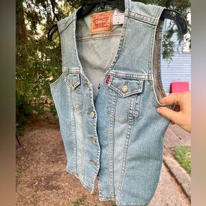 Vintage 90’s Y2K Levi’s Denim Jean vest M Red Tab Rivet Fitted Slim Fit